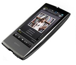 COWON/IAUDIO MP3 prehrávač 32 Gb S9 Titanium Black + Nabíječka USB - bílá