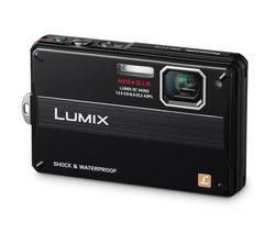 PANASONIC Lumix  DMC-FT10 - černý + Pouzdro kompaktní kožené 11 x 3,5 x 8 cm + Pameťová karta SDHC 8 GB