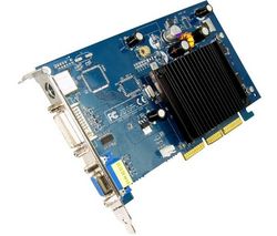 PNY Verto GeForce 6200 128 Mb výstup TV/DVI - AGP + Mini čistící stlačený plyn 150 ml + Čistící pena pro monitor a klávesnici EKNMOUMIN