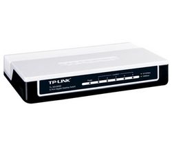 TP-LINK Switch 5 portu Gigabit Ethernet 10/100/1000 TL-SG1005D + Karta PCI  Ethernet Gigabit DGE-528T